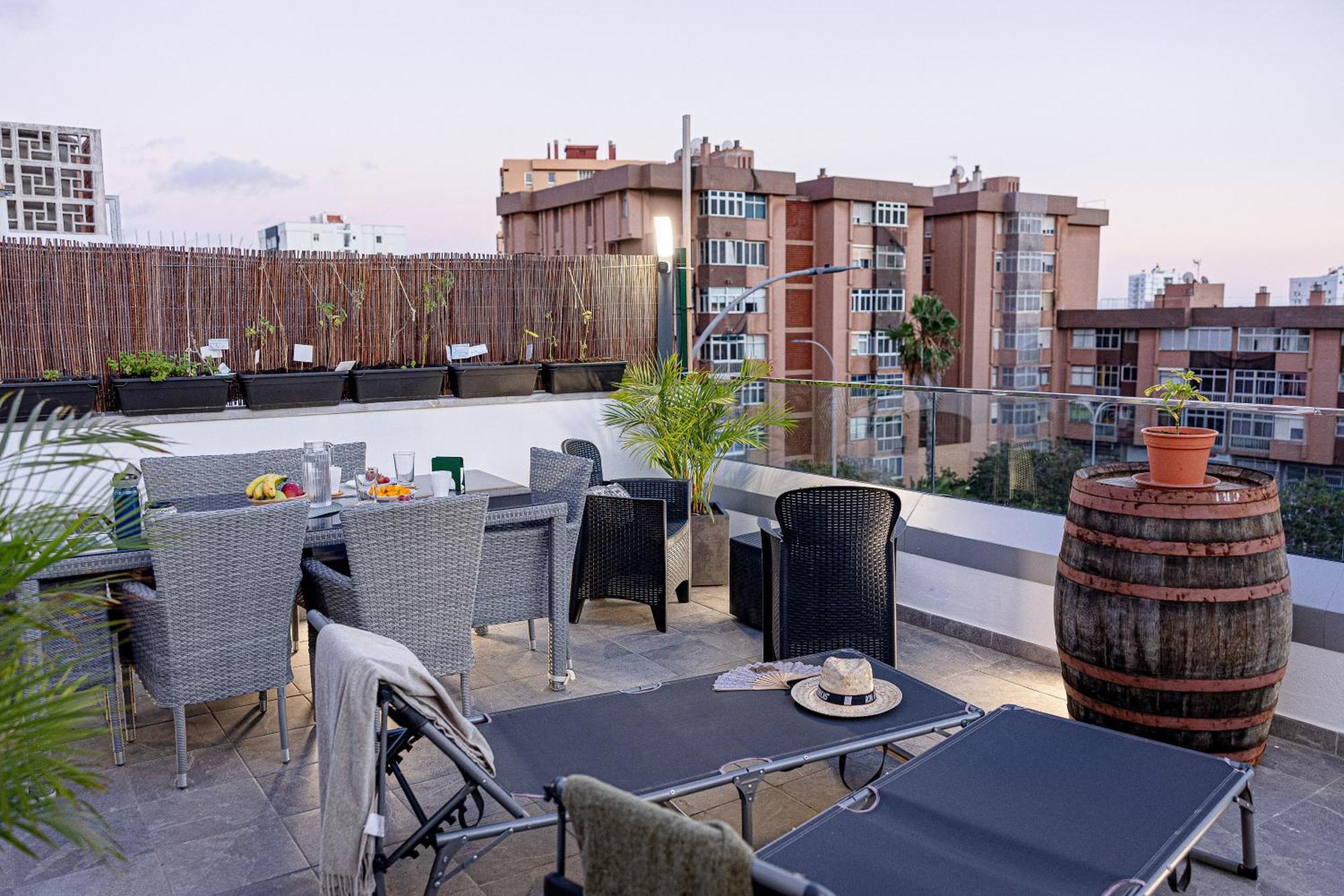 Bambu Suites Vegueta Alquiler Por Habitacion Лас-Пальмас-де-Гран-Канарія Екстер'єр фото