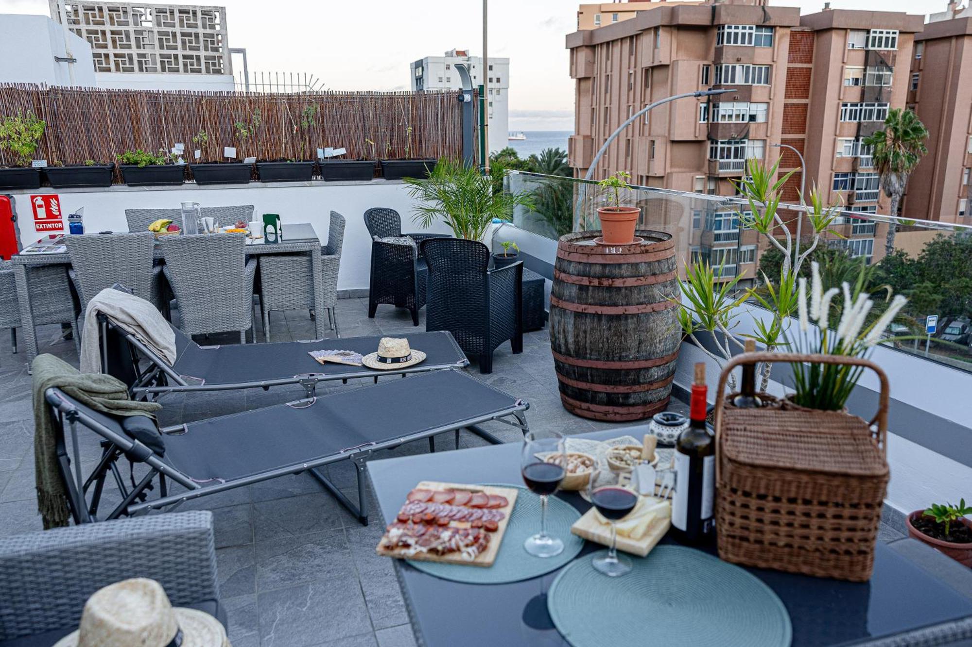 Bambu Suites Vegueta Alquiler Por Habitacion Лас-Пальмас-де-Гран-Канарія Екстер'єр фото